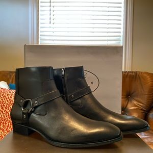 New in box steve madden harness boots